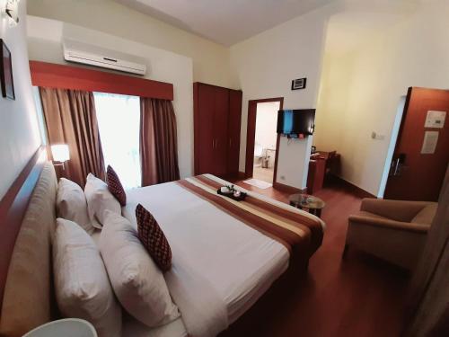 Hotel Phoenix Koregaon Park