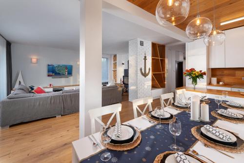 Three-Bedroom Apartment image 4