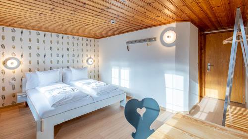 1 queen bed