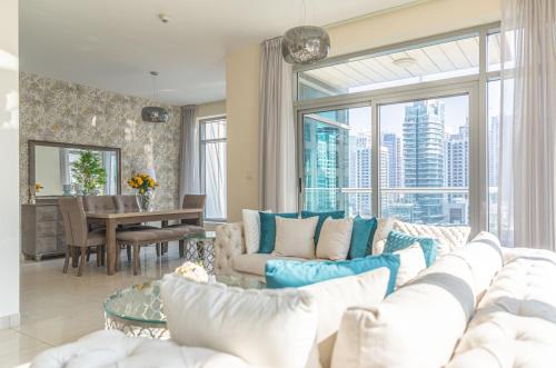 Nasma Luxury Stays - Pastel-Colored Apt With Jaw-Dropping Marina Views, Dubaï (photo 5)