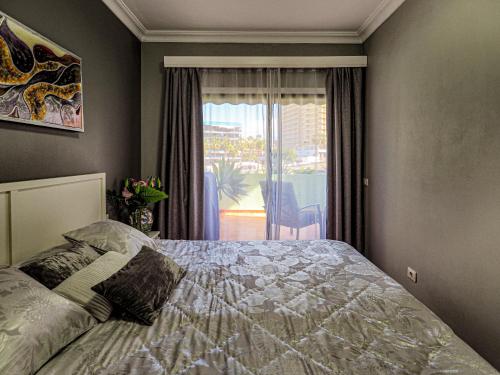 One-Bedroom Apartment image 10
