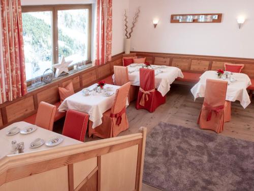 อาหารและเครื่องดื่ม, Glanzer Homes Hochsolden in ฮอคโซลเดิน