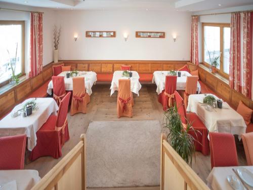 อาหารและเครื่องดื่ม, Glanzer Homes Hochsolden in ฮอคโซลเดิน