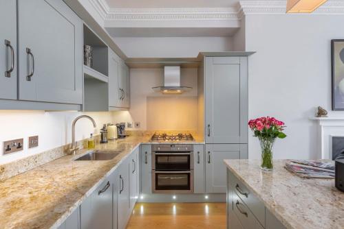 Brunswick Place, Bath (photo 2)