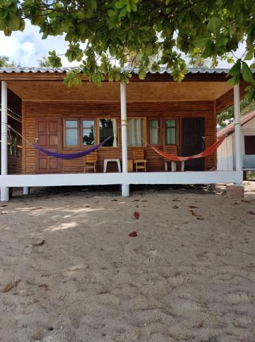 Bottle Beach 2 Bungalows Room Type - Deluxe Double or Twin Room with Ocean View Bottle Beach 2 Bungalows Room Type - Deluxe Double or Twin Room with Ocean View