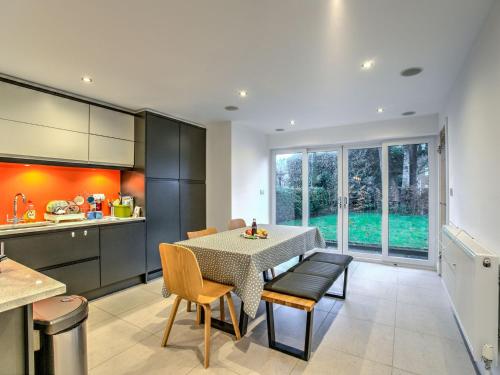 Modern Massive Family Home South Manchester, , Greater Manchester