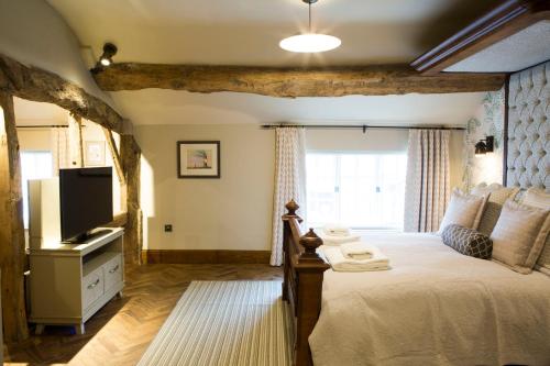 The Legh Arms Prestbury - image 7
