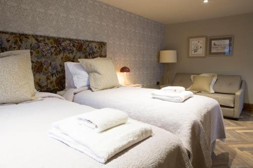 The Legh Arms Prestbury - image 9