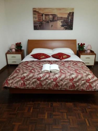 Double Room with Shared Bathroom