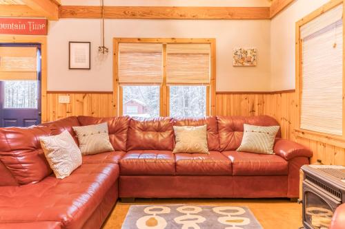 Barker’s Brook Cabin - image 8