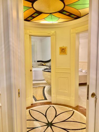 Simon's Guest House - image 11