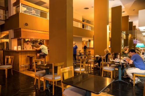 Pub/lounge, Hotel Libertador in Tandil