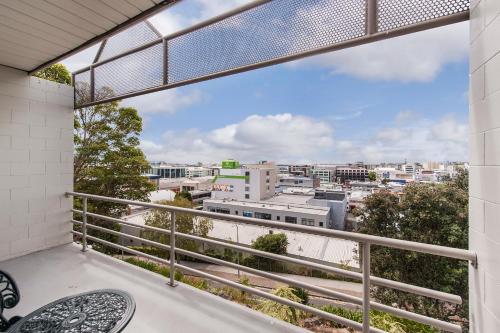 City Towers Apartments - Photo 2