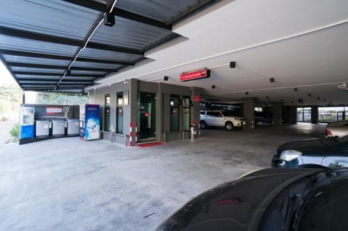 DB PLUS 6 – Bangkok, NY