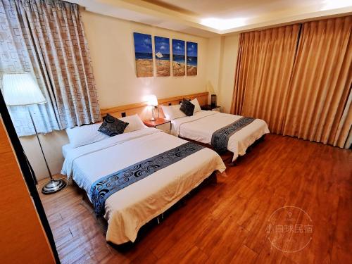 小白球休闲会馆