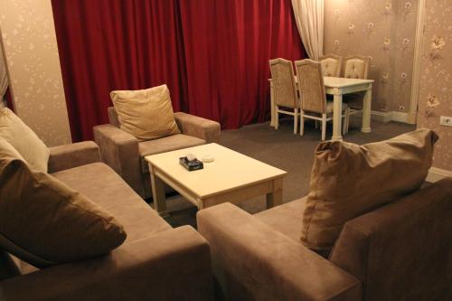 Alp Inn Hotel – Baku, AZ