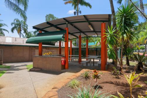 Létesítmények, Ashmore Palms Holiday Village in Ashmore