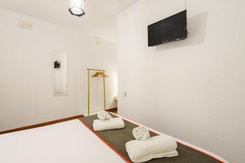 OYO Hostal Austria - image 10