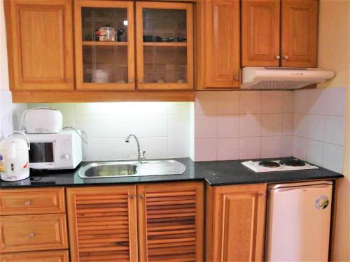 View Talay 2B studio apartment Pattaya 8th Floor sea view ( View Talay 2B studio apartment Pattaya 8th Floor sea view )