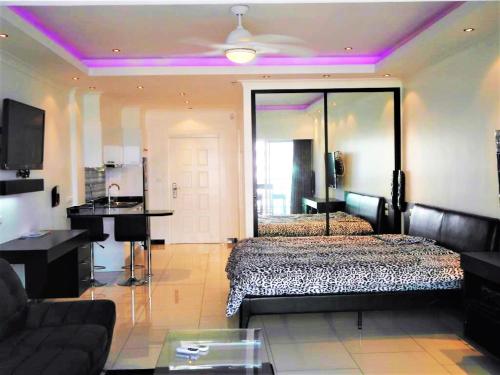 View Talay 8 Large studio apartment with sea view Pattaya View Talay 8 Large studio apartment with sea view Pattaya