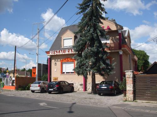 Attila Hotel Budapest, Budapest
