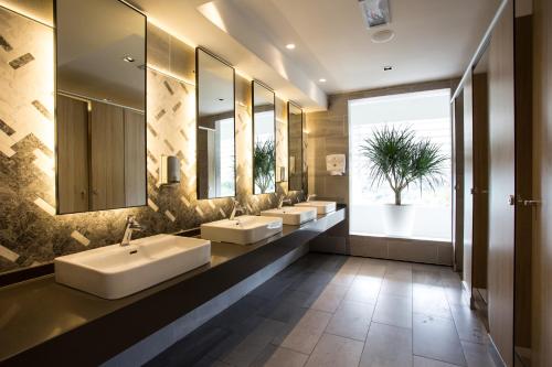 Bathroom, Swiss-Garden Hotel & Residences Genting Highlands in Genting Highlands