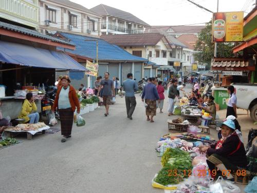 Vang Vieng Camellia Hotel