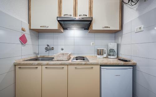 FERUCIO house with apartments - image 12