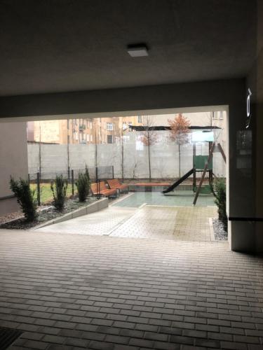 Apartament z ogrodkiem i garazem