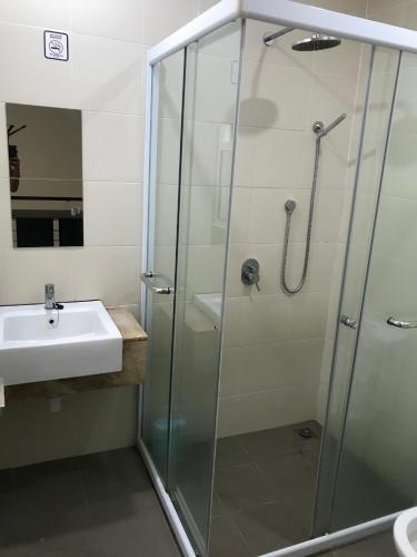 Island Hostel Bayan Lepas - 화장실