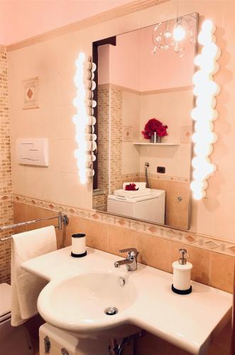 City Center Apartment - Come d'Incanto - image 7