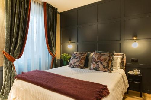 Living Suites - image 10
