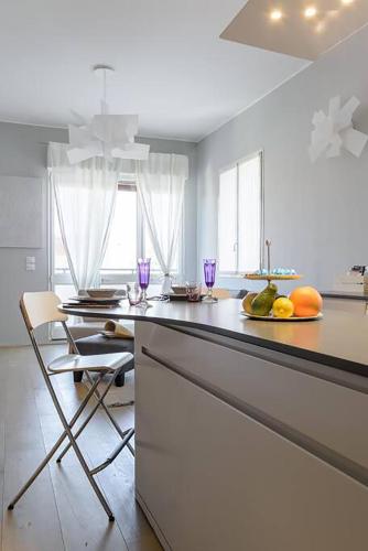 Italian design apartment in Rothschild Blvd - image 4