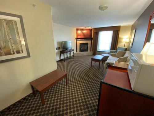 Best Western Strathmore Inn