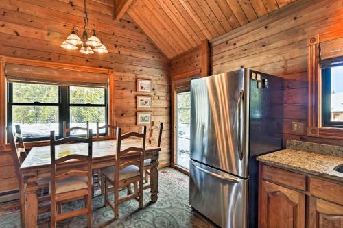 Rustic Breckenridge Cabin with Private Hot Tub! - image 3