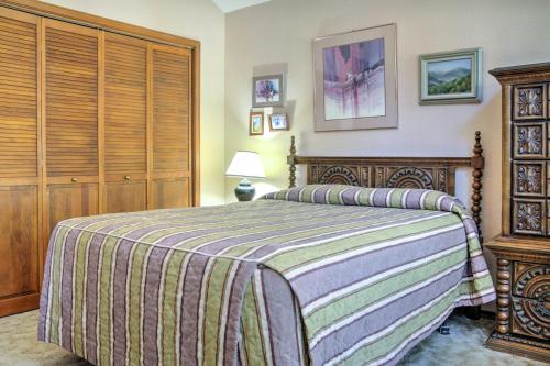Cloudcroft Mtn Home with Deck-3 Miles to Ski Resort! - image 4