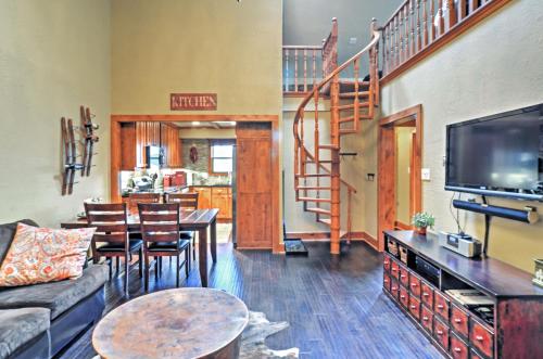 Angel Fire Condo with Fireplace Half-Mi to Ski Lift in Angel Fire, USA