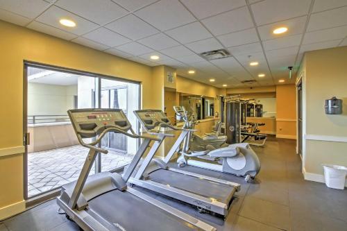 Remodeled PCB Studio Apt with Balcony and Pool Access! - main image