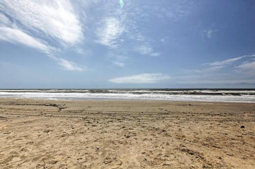 Vibrant Beach Escape with Yard 1 Mi to Fish and Swim!
