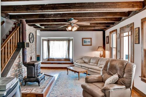 5 Mi to Cooperstown All Star Village Otego Home in Otego, USA