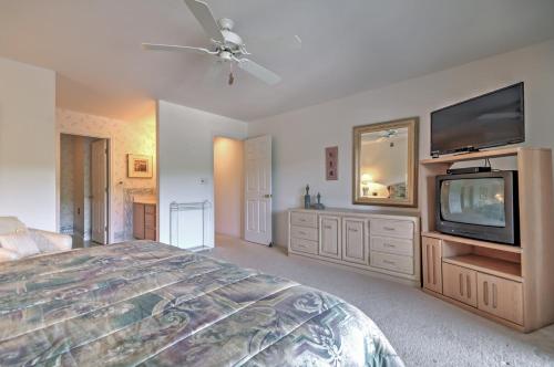 Tranquil Osage Beach Condo with Waterfront Decks!