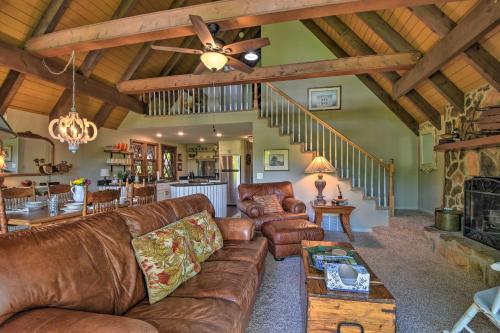 Sky Valley Home with Stunning Views - 1 Mi to Resort in Sky Valley, USA