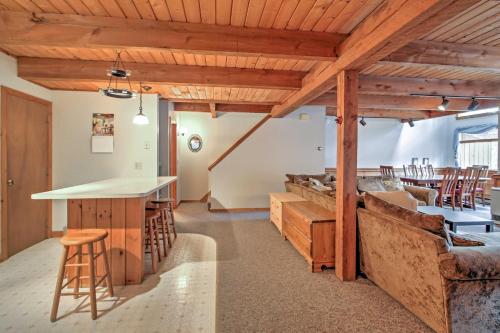 Spacious Bartlett Townhome Less Than 6 Mi to Attitash Mtn! - image 5