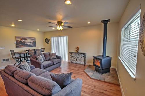 Serene Emigrant Cottage - 30 Miles to Yellowstone!
