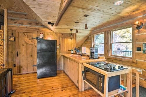 Charming Creekside Snowmass Studio 15 Mi to Aspen - image 2