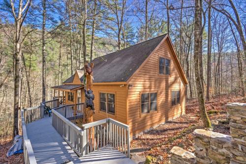 . Highlands Cabin with Forest Views Less Than 4 Mi to Cashiers