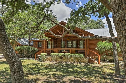 Rustic Canyon Lake Cabins with Hot Tub on about 3 Acres! Canyon Lake