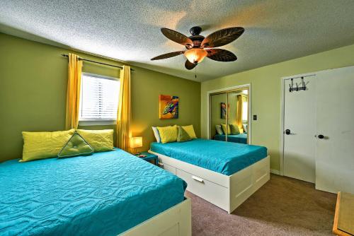 Coastal Townhome with Pool Access - Walk to Beach! - image 2