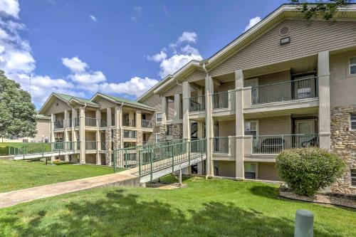 Branson Condo on Fairway Steps From Resort Pools! - image 9
