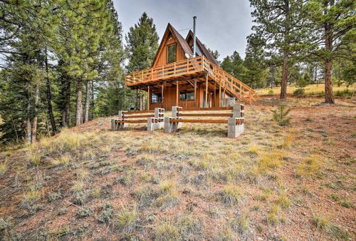 A-Frame Cabin with Mtn Views - 4 Mi to Cripple Creek! - image 3